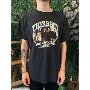 vtg 2000s THIRD DAY TOUR Tee large // concert country festivial y2k hardcore usa